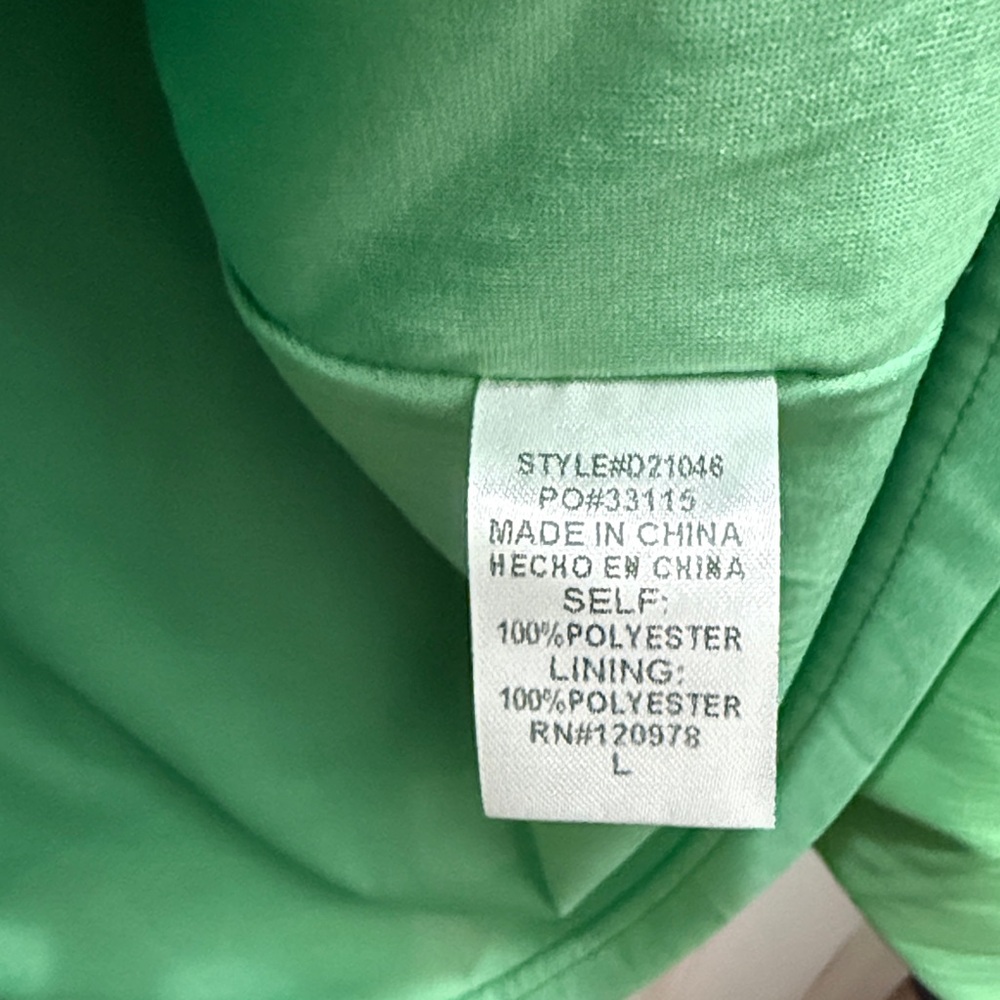 entro Large Women’s Bright Green Tiered Puff-Sleeve Dress - Picture 3 of 5